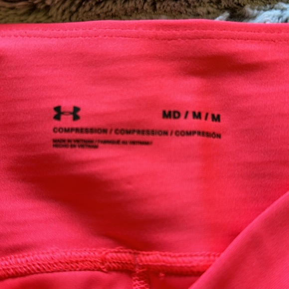 Women’s Under Armour Compression Leggings - Picture 3 of 5